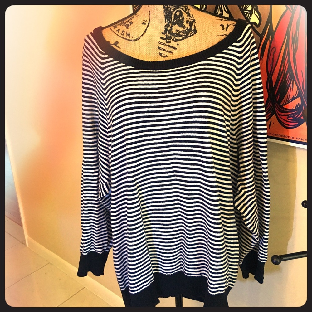 TORRID • STRIPED SKULL SWEATER• SIZE 3X